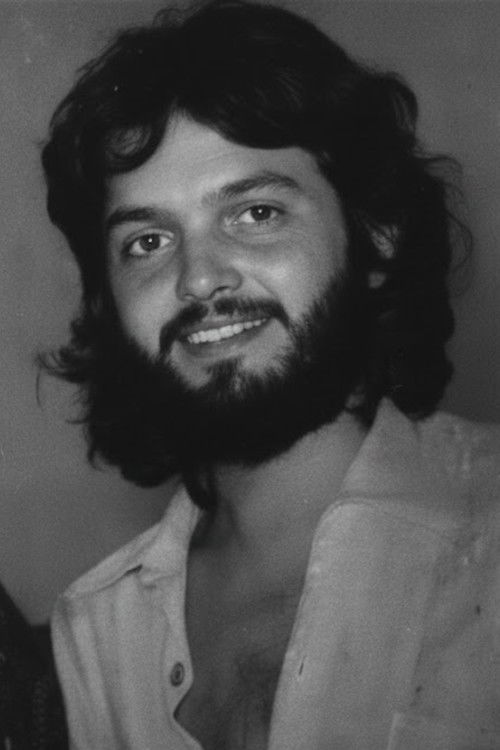 Cleston Teixeira as Mauro