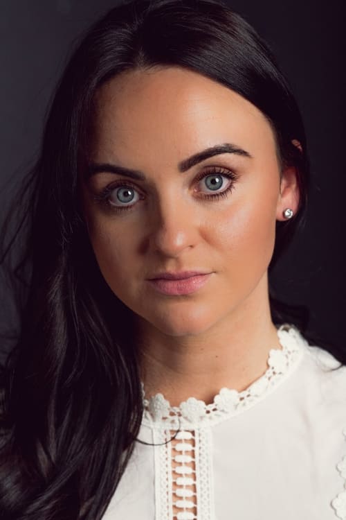 Sofia Lacey as Lexy Warren