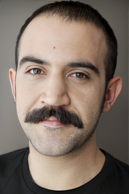 S. Emrah Özdemir as Soran