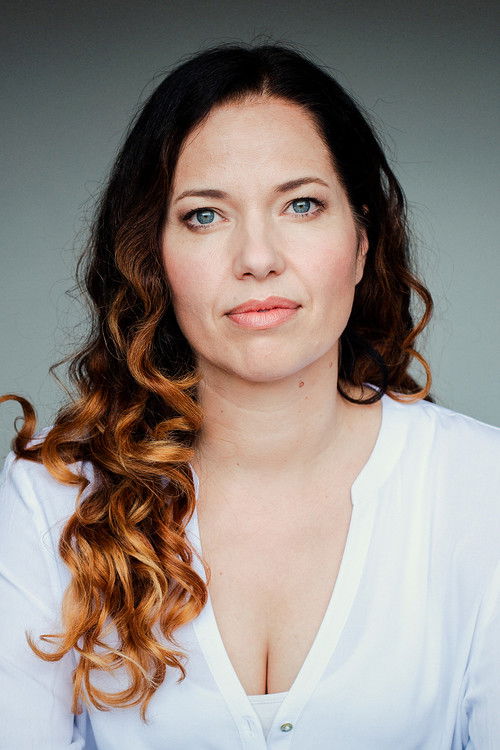 Katja Frenzel-Röhl as Katarina