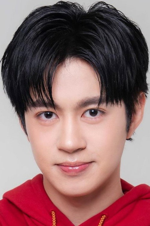 Ratchanon Ruenpech as Roj