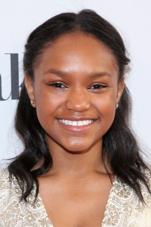 Eden Duncan-Smith as Yvette