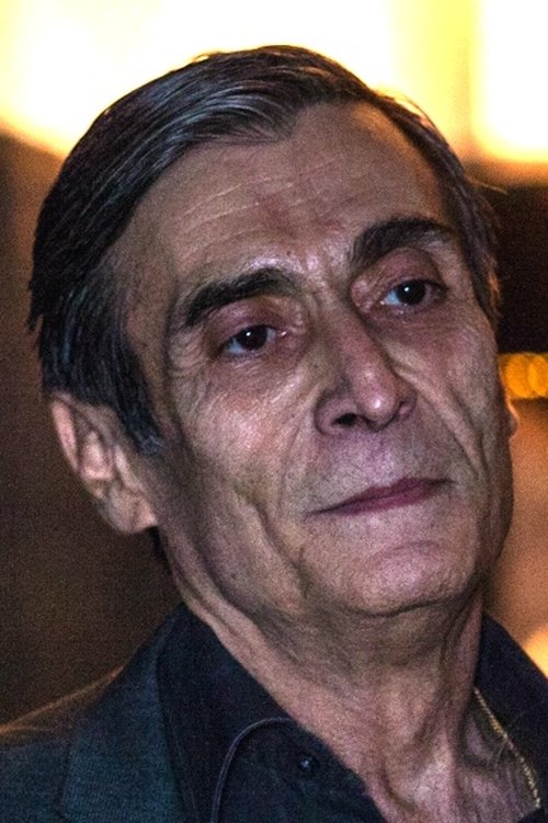 Zemanuel Piñero as Arnesto
