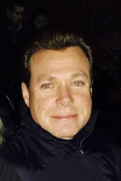 Scott Dillin as Officer Stratton