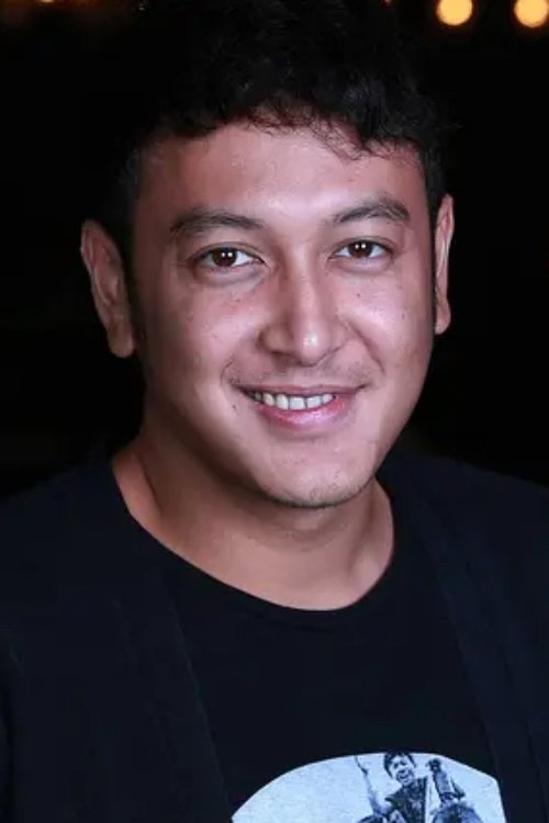 Dimas Anggara as Bisma