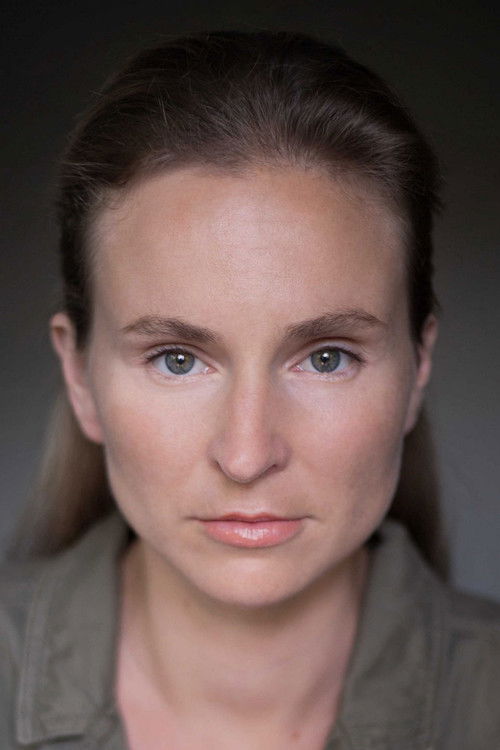 Anastasiia Renard as Svitlana