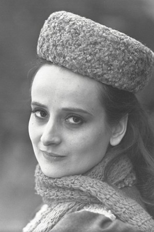 Anna Nagy as the worker's wife