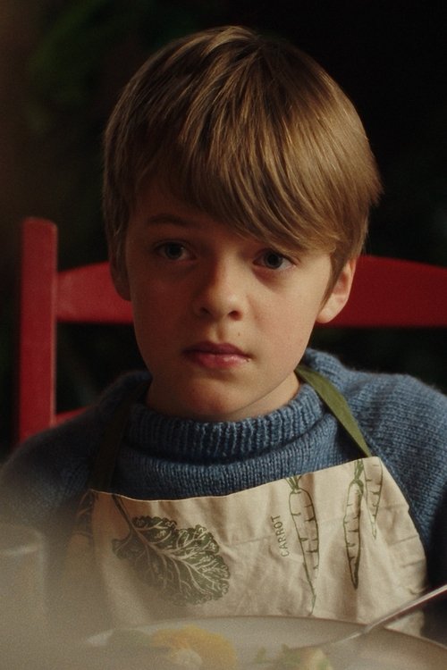 Filip Mathias Eide as Aleksander