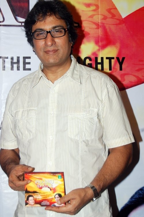 Talat Aziz as Gagan Mehra (Naina's Father)