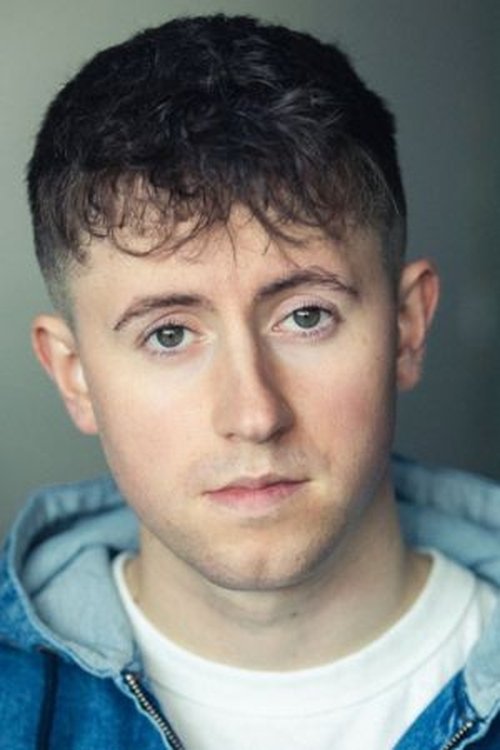 Max Hastings as Arno Peterson