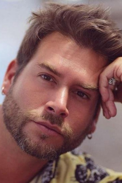 Francisco Côrte-Real as Teenager André