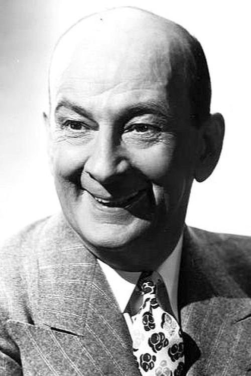 Leon Errol as Himself / Master of Ceremonies / (In a Hospital)