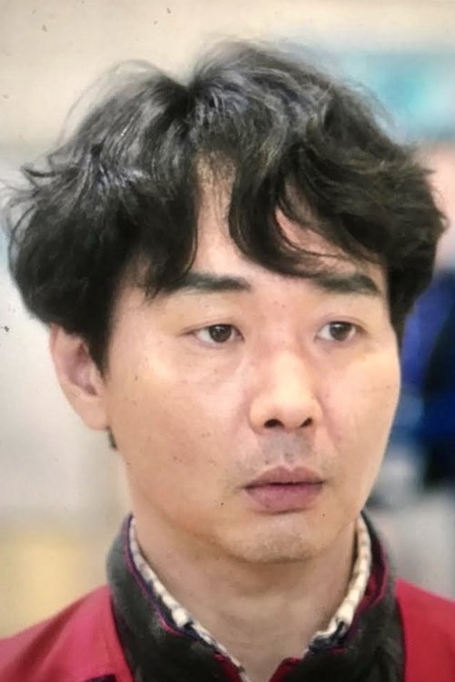 Kim Geon-ho as Mr. Kim