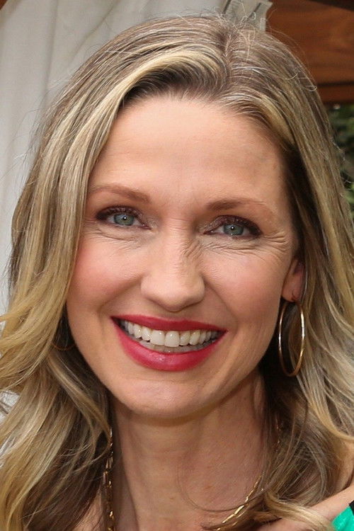 Catherine McCord as Avery Price Receptionist