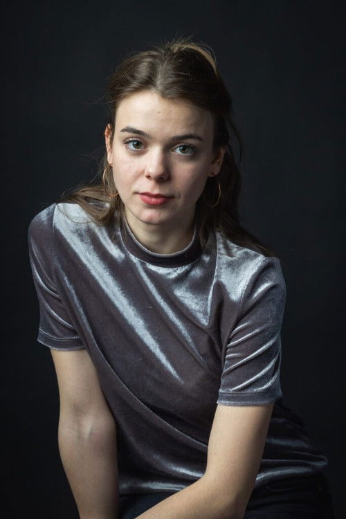 Mária Szaplonczay as Zoé