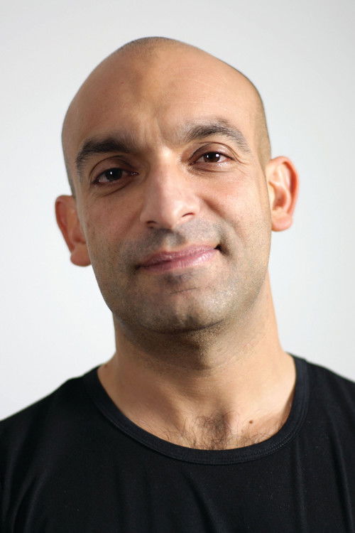 Django Asül as Kommissar Schneider