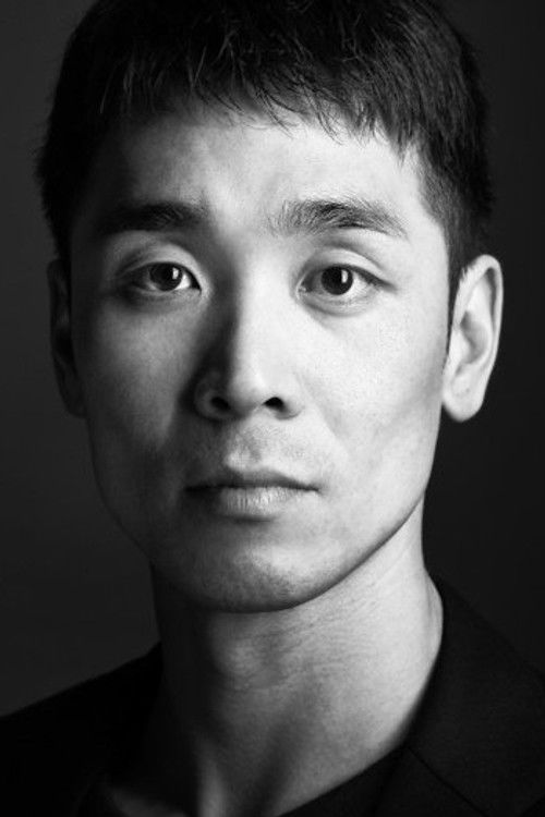 Kim In-gwon as Rising Sun Deckhand 2