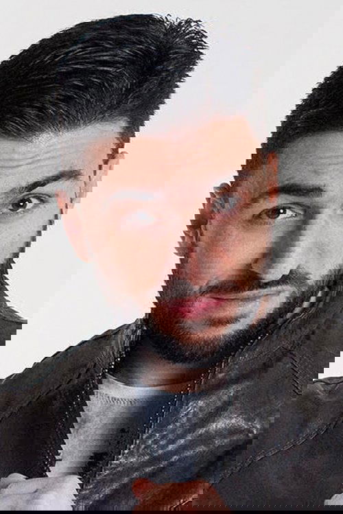 Paco De Rosa as Ispettore Parisi