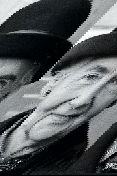 Else Quecke as Mrs. Polton