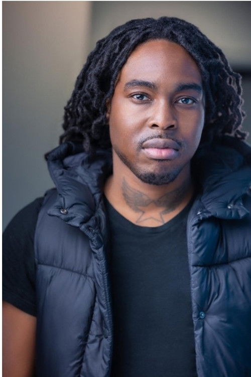 Drèius Martin as Mauricio "MURK" Davis