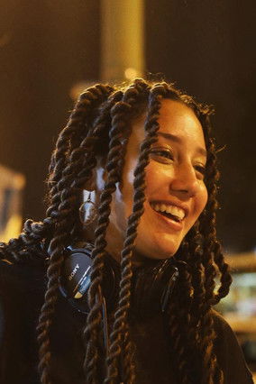 Stella Carneiro as Influencer Sexual