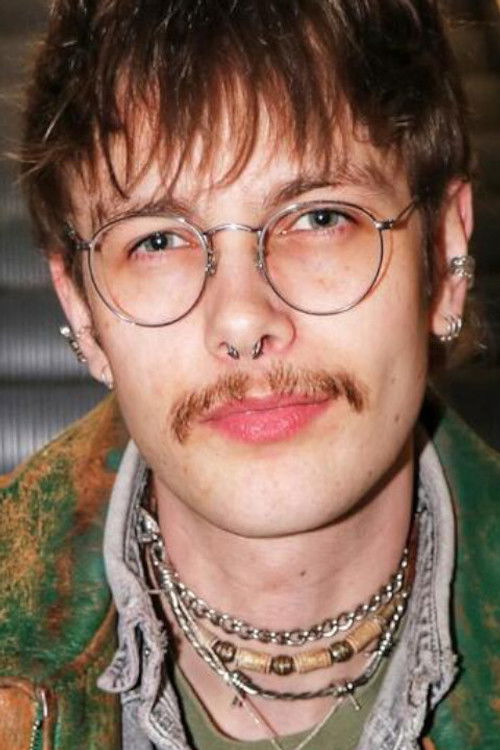 Lukas Nilsson as Kalli