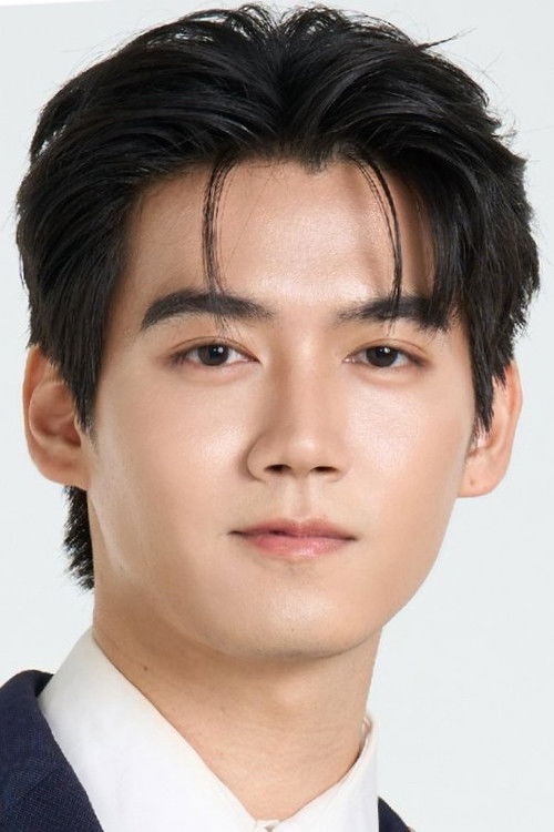 Pusit Dittapisit as Nadol [Ton's nephew]