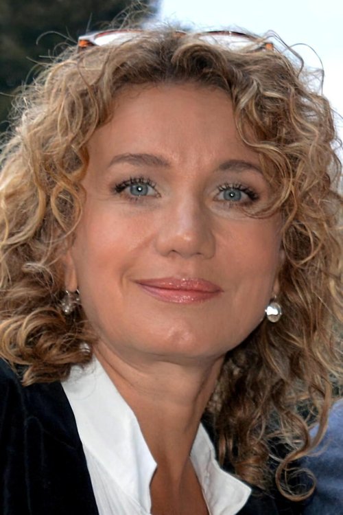 Joanna Trzepiecińska as Anna Górska