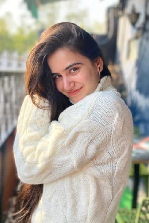 Raghvika Kohli as Nidhi