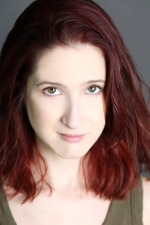 Ellen Clifford as Bess