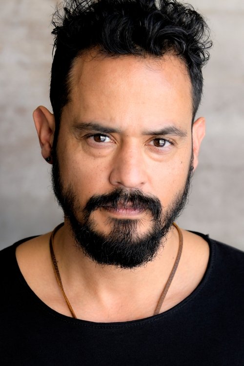 Adrian Quiñonez as Craig