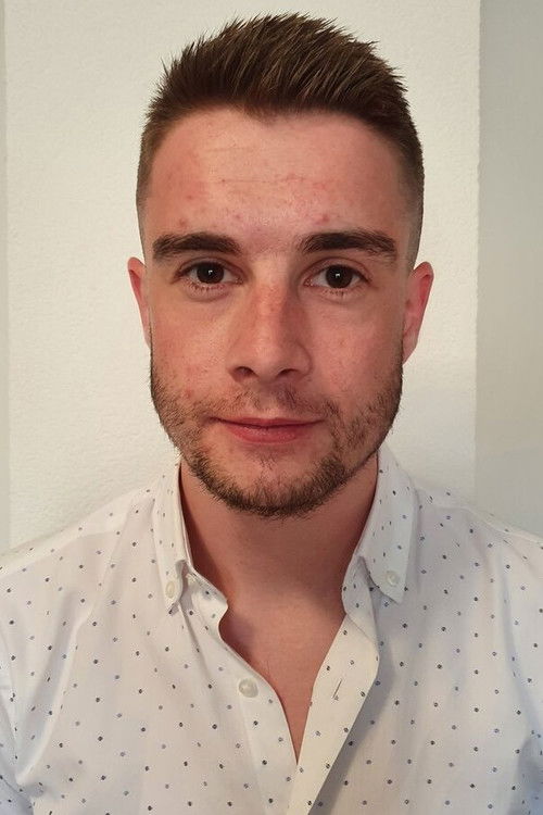 Enes Kozličić as Suad