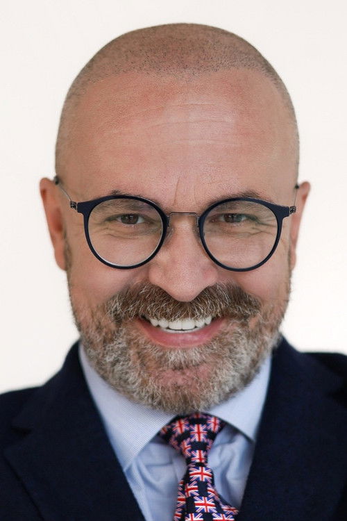 Andrii Alyohin as Півник