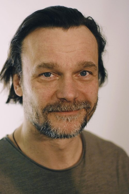 Indrek Sammul as Hardi