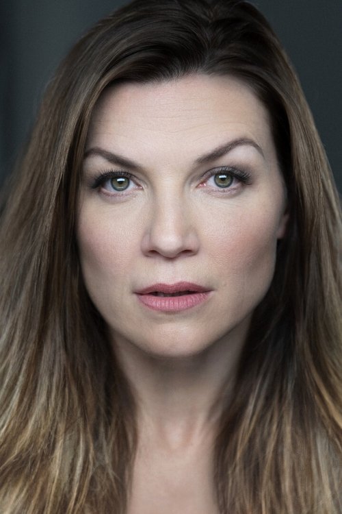 Jeanine Bartel as Summer Petterson