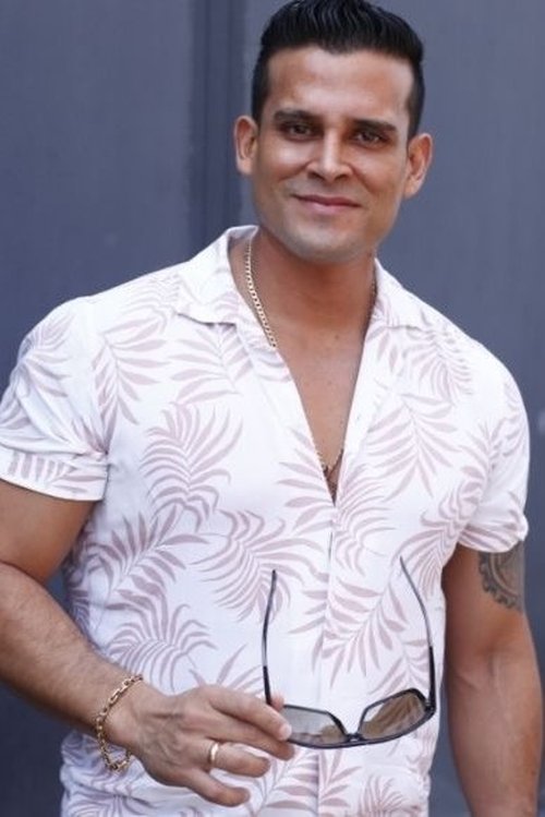 Christian Domínguez as 