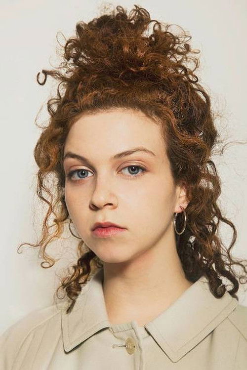 Victoria Nikolaevskaja as Milli