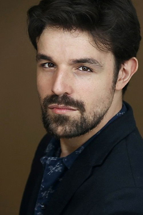 Álvaro Márquez as Camilo (o Camelo)