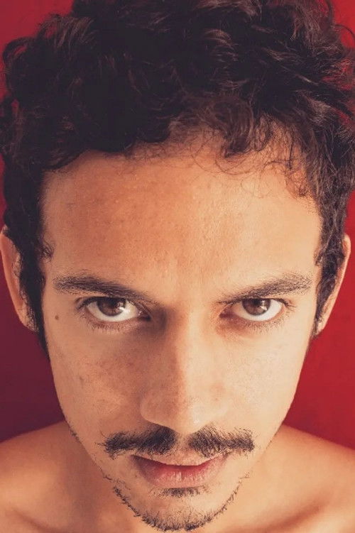 Vinícius Tavares as Samuel