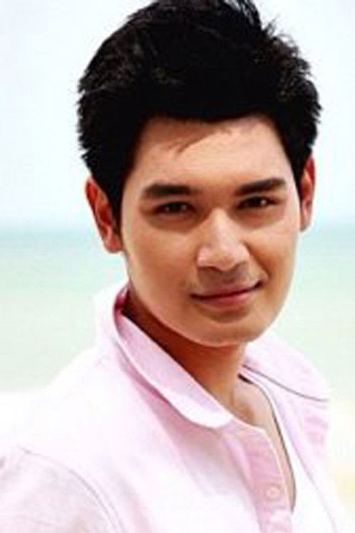 Chanon Thibkanok as Apiwan