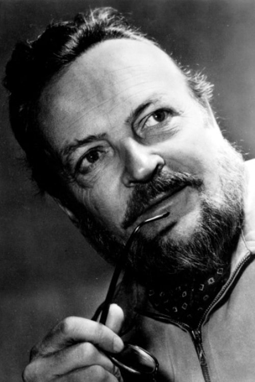 Hans-Joachim Büttner as 