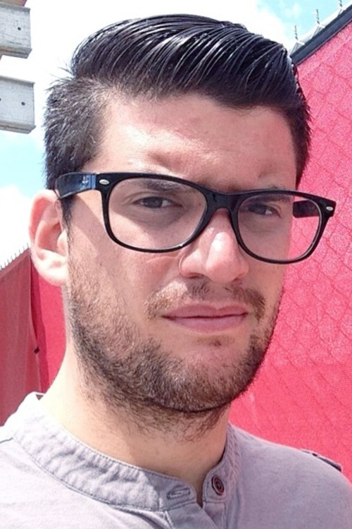 David Greenplate as Customer