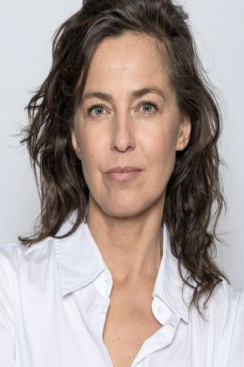 Elodie Miramont as Laura Dalmasso (adulte)