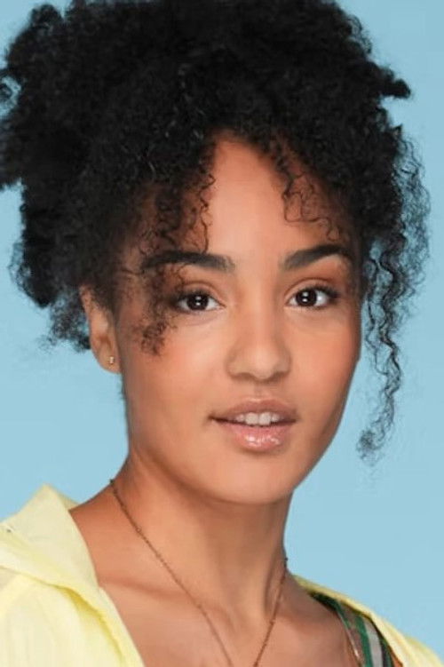 Candice Vernet as Self