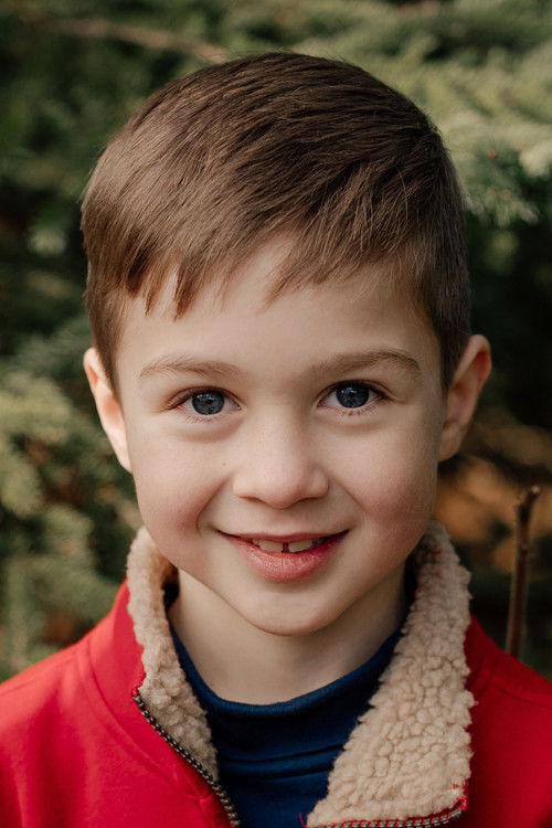 Crixus Lapointe as Felix