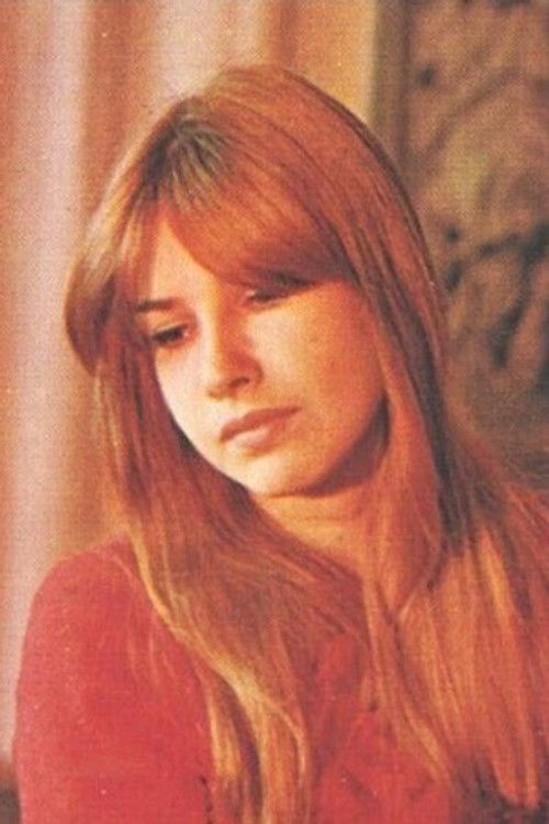 Nelly Martins as Irene