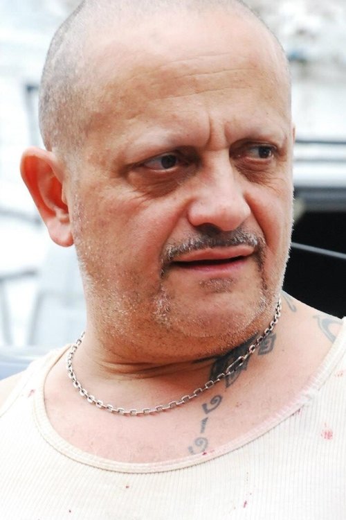 Chucho Fernández as Ponce