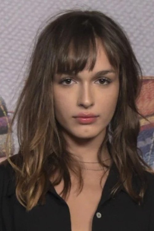 Gabrielle Joie as Emília