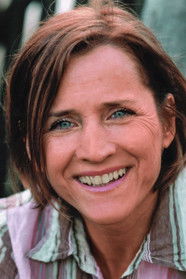 Catherine Stoyan as Elfi