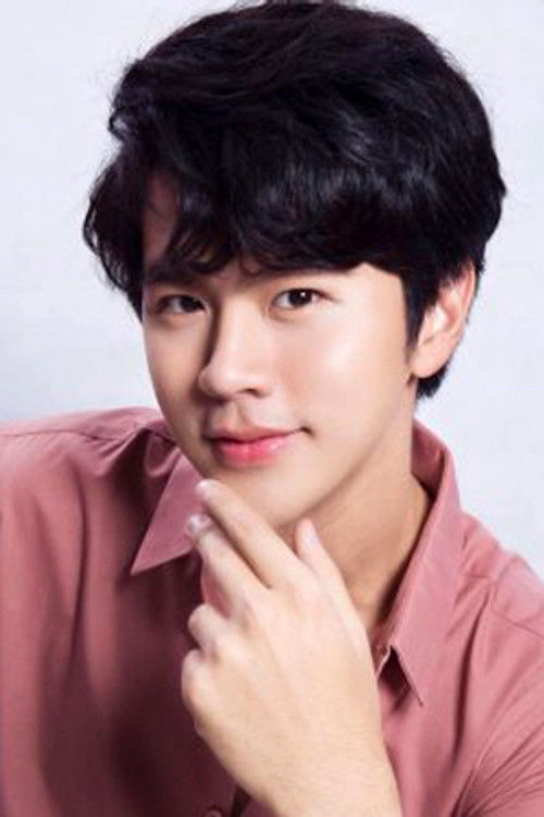 Mac Kridtat Satharanond as Pon